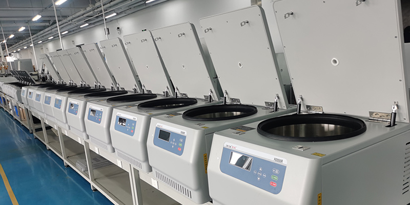 Caratteristiche della centrifuga da banco ad alta velocità da tavolo