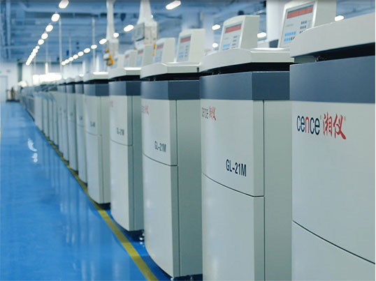 Principio di funzionamento della centrifuga a nucleo di roccia petrolifera